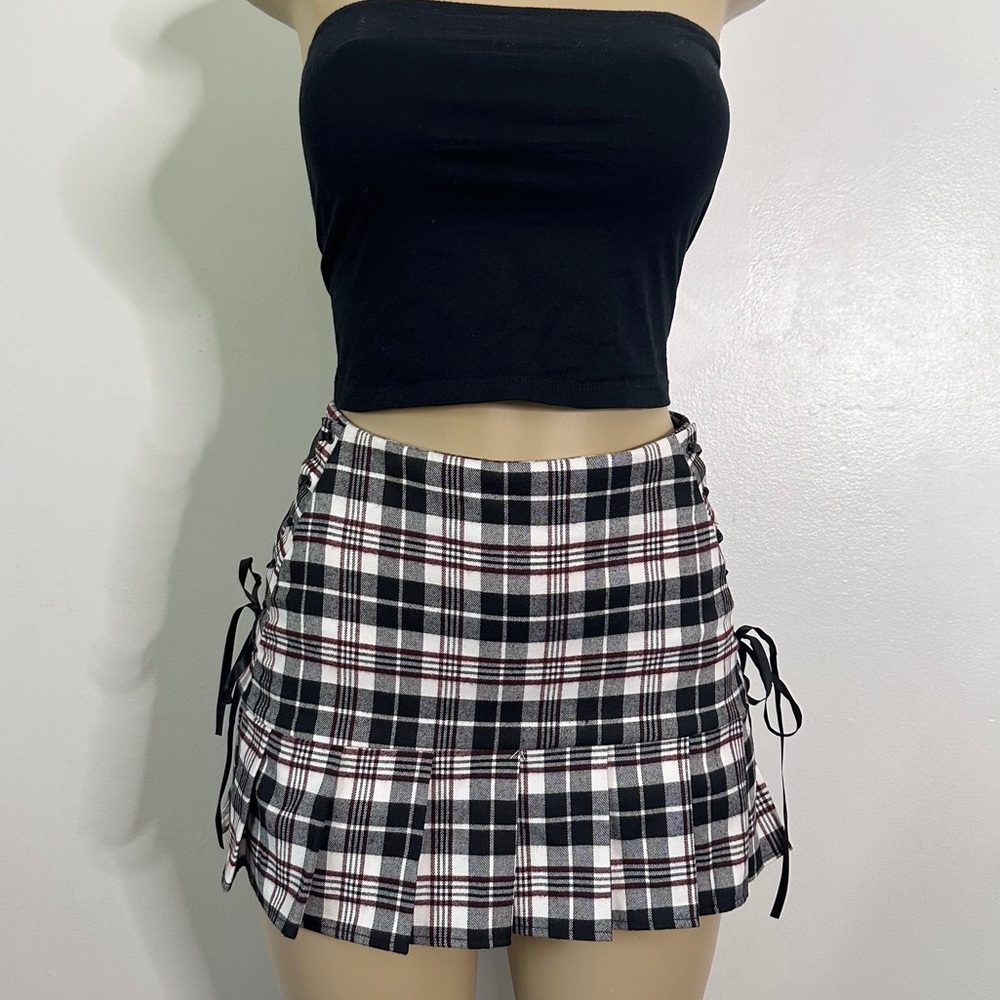 Plaid Lace-Up Mini Skirt - Black/White
